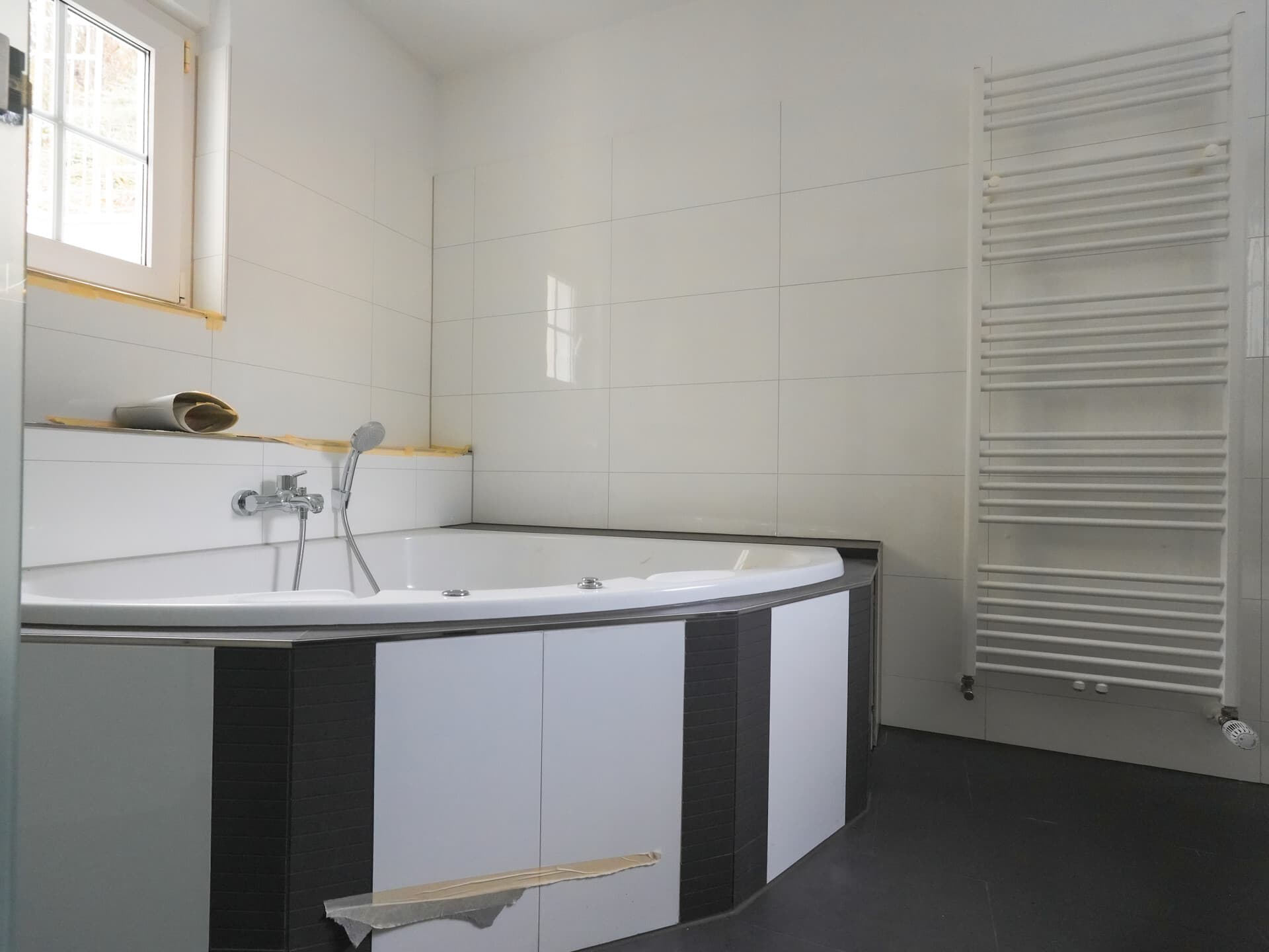 Luxuriös Saniertes Ein/ Zweifamilienhaus – Bild 4