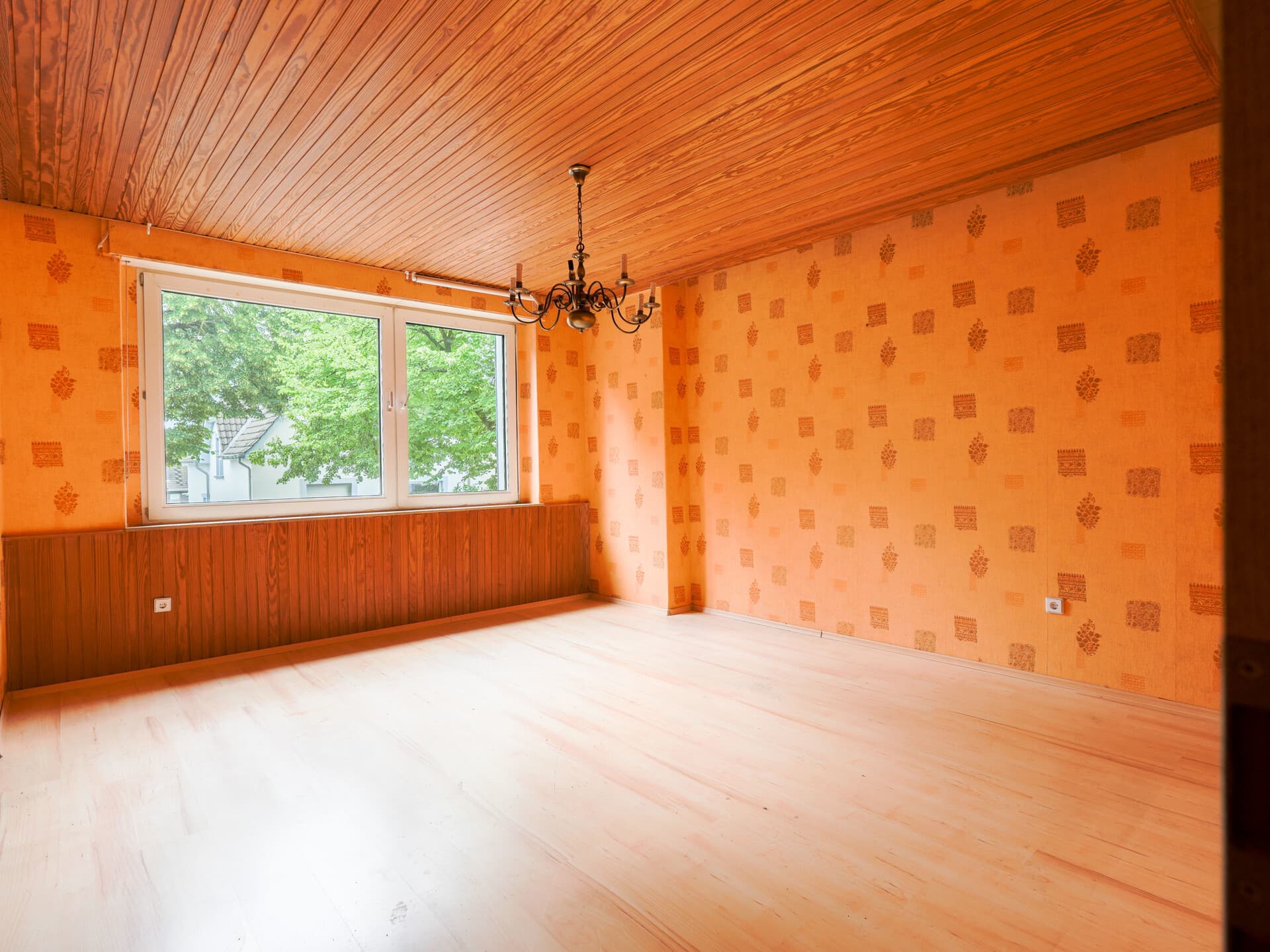 Familienidyll im Erdgeschoss: Charmante 4-Zimmer-Wohnung mit Potenzial – Bild 4