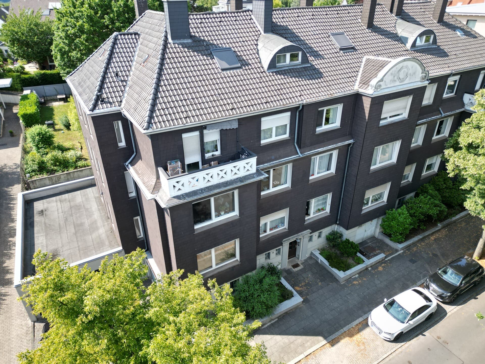 Familienidyll im Erdgeschoss: Charmante 4-Zimmer-Wohnung mit Potenzial – Bild 2