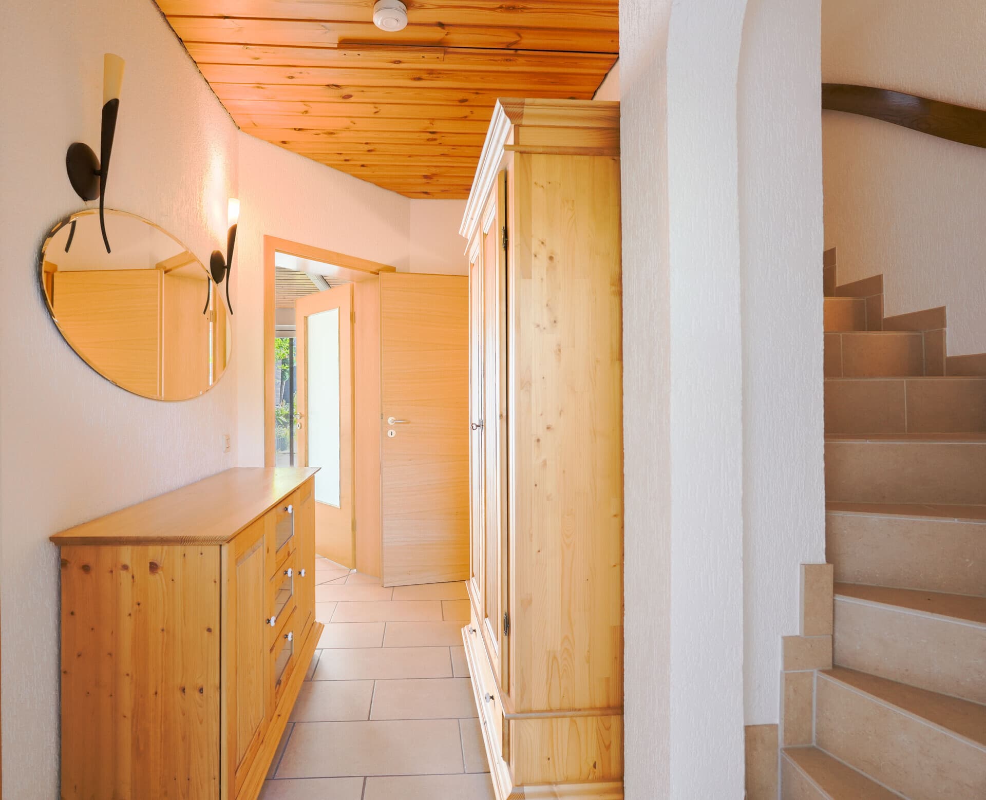 Ihr neues Zuhause: Stilvolles Reihenmittelhaus mit Wellness-Oase – Bild 4
