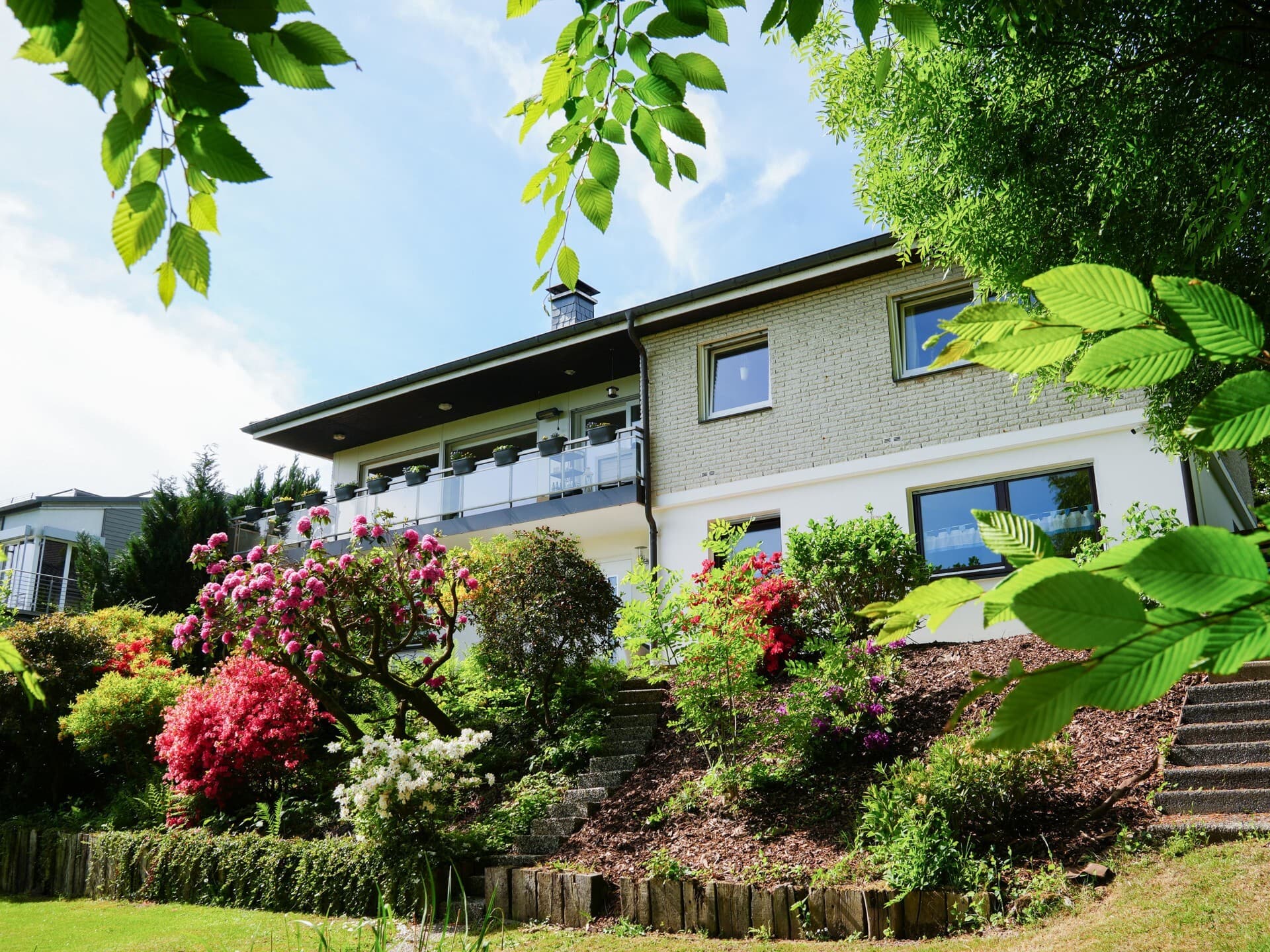 PROVISIONSFREI - Idyllisches Einfamilienhaus mit großzügigem Garten und einzigartiger Wohnqualität – Bild 3