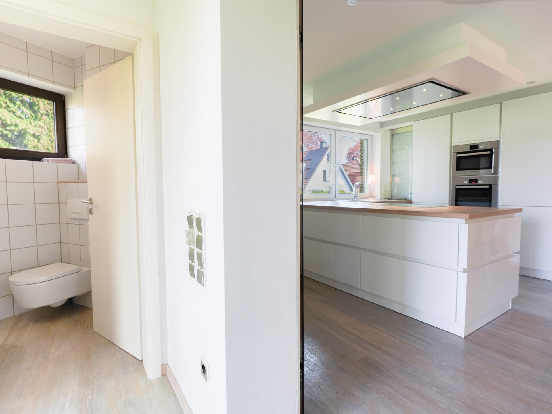 Lichtdurchflutete Doppelhaushälfte mit Einliegerwohnung und Wellnessbereich in Iserlohn – Bild 3